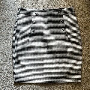 H&M fully lined houndstooth pencil skirt